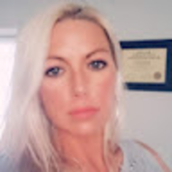 Meet your Posher, Michelle - Picture 1 of 1